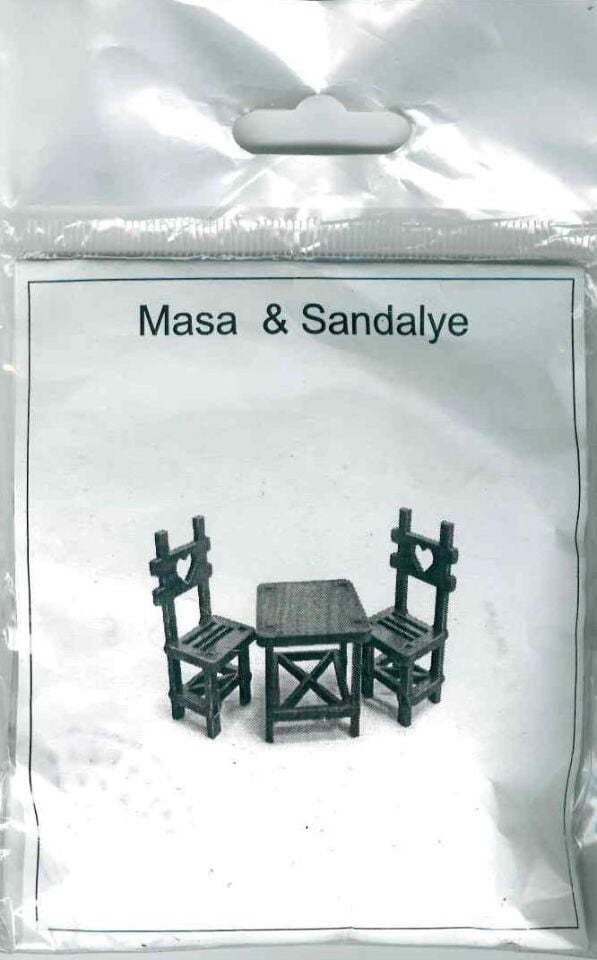 Esmay Fanus Süs Minyatür Ahşap Objeler ( Masa & Sandalye )
